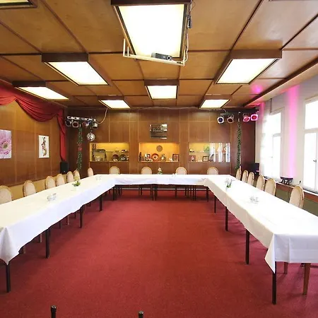 & Restaurant Druidenstein 2* 트라우텐스타인