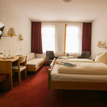 & Restaurant Druidenstein 호텔 트라우텐스타인