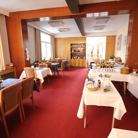 & Restaurant Druidenstein מלון 2*